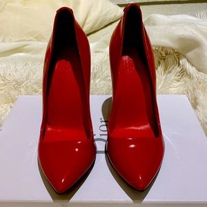 Gucci Vintage Red pump classics